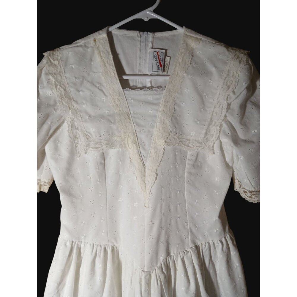 Vintage Britland Girls White Eyelet Lace Dress V Neck Size 14 Prairie Cottage - Picture 2 of 16